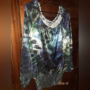 Xl off the shoulders blouse